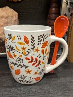 V&S Houseware White Ceramic Mug with Autumn Leaf Design
